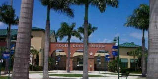 1152 University Boulevard Gallery 17
