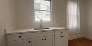 2245 Larkin Gallery 4