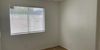 6831 S 33RD Drive Gallery 21