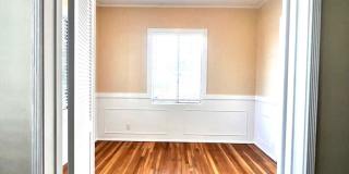 Single Family. 3-bed Home - Desireable Neighborhood! Gallery 12