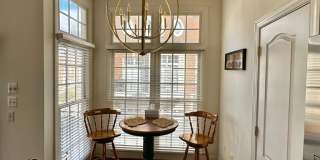 1607 SENECA Avenue Gallery 14