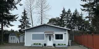 2B/1 BA House in Lakeland North neighborhood of Auburn, $2,100/mo. Gallery 1