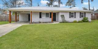 Fully Furnished Mid or Long Term Home on Whitemarsh Island! Fully Furnished Mid or Long Term Home on Whitemarsh Island! Gallery 3