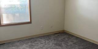 3 Bd Townhome Gallery 15