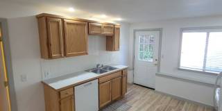 Spacious, Basement One Bedroom with Private Entry! Port Orchard - Available Now! Gallery 5
