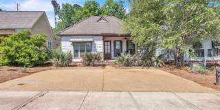 Large 3 Bedroom Townhome with All Appliances Included Gallery 1