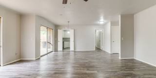 Updated 2 bedroom in OKC Gallery 25