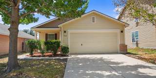 Wonderful home in Copperfield Neighborhood. Realtor Commission: $500 Gallery 1