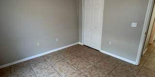 Charming and spacious 3-Bedroom Home with Screened Patio in Ashington Park! Gallery 15