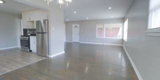 Gorgeous 3 Bedroom, 2 Bathroom Home Gallery 1