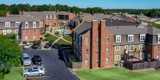 London Towers Gallery 18