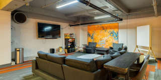 565 W Quincy Street Gallery 23
