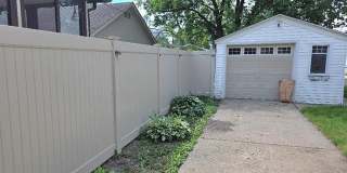 177 N Riverbank Street Gallery 20