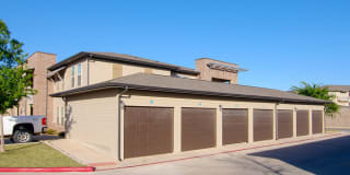 Anatole on Briarwood Gallery 9