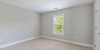 15436 SYMONDSBURY Way Gallery 38