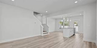 Beautiful 3/2.5 Townhome Move in Ready! Gallery 20