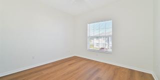 ~2 bed/2 bath UPDATED condo at The Cove on Six Mile Gallery 16
