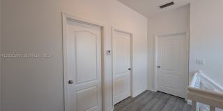 2151 NE 37th Ter Gallery 40