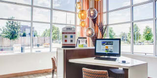 AMLI Riverfront Park Gallery 22