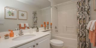 Laurel Vista Apartment Homes Gallery 27