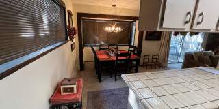 Large furnished 4 bedroom home with 2 car garage Gallery 45