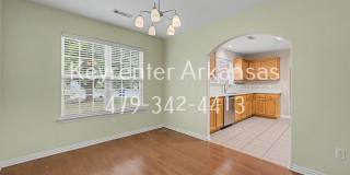Beautiful 3 Bed, 2 Bath Bentonville Home with Fireplace & Fenced Backyard Gallery 6