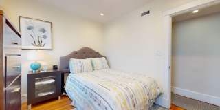 RENOVATED 4 bed 2 bath in Cambridge.... Gallery 14