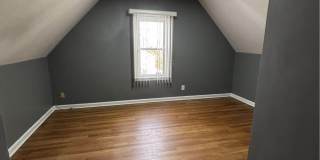 112 Harrington Avenue Gallery 8