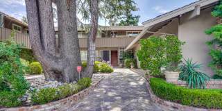 Top floor 2 Bed 2 Bath Condo in Los Altos! Gallery 1