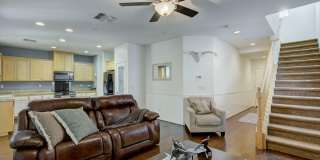 Experience the Best of Lincoln Crossing Living! — $500 Off First Month’s Rent if You Move In by 08/21! Gallery 9