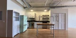 500 Molino St Ste 208 Gallery 4