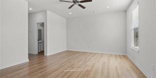 4790 W Planetree Street Gallery 4