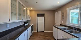 Beautiful 3 bedroom, 1 bath home for rent Gallery 6