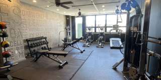 410 Tompkins Avenue Gallery 8