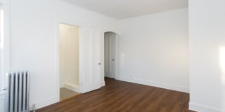 1101 E. Hyde Park Boulevard Gallery 13