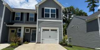 Modern 3-Bedroom Townhome in Arden Woods Gallery 1