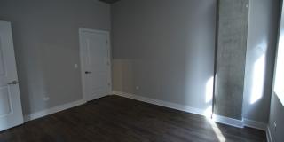 3833 N Broadway Gallery 178