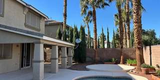 Elegant 4-Bedroom Oasis Near Downtown Summerlin Gallery 3
