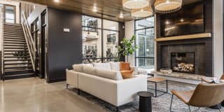Urbane Gallery 9