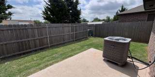 3br 2ba duplex with 2 car garage in OKC! Gallery 28