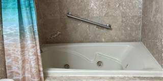 6260 SUN BOULEVARD Gallery 37