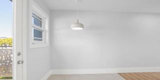 1325 Hopkins St Gallery 23