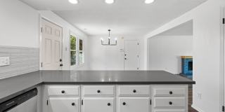 Stunning 4 Bedroom Columbia Highlands Home for Lease - 14103 SE McGillivray Blvd Gallery 15