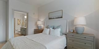 HōM at River Hills Gallery 37