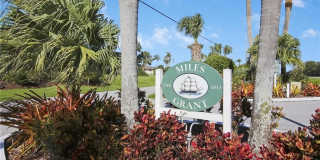 5323 SE Miles Grant Road unit: 206 Gallery 1