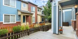 Evolve Real Estate: Charming 3-Bedroom, 3-Bathroom Townhome | 1,376 SQFT | 2-Car Attached Garage Gallery 4