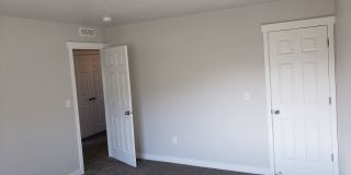 Spacious Springville Townhome Gallery 27