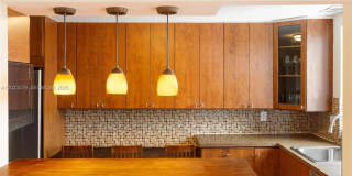 9102 W Bay Harbor Dr Gallery 14