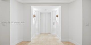 5801 Collins Ave Gallery 30