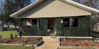 Three Bedroom For Rent $950/Month Gallery 1